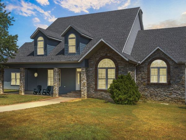 880 Roberts Ridge Road , Kissee Mills, MO 65680