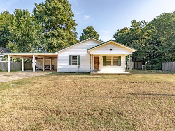 224 E Olympia Ave, Manila, AR 72442