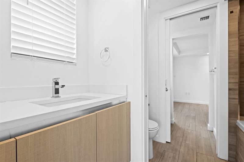 722 NE 15th Avenue, Unit 2, Fort Lauderdale, FL 33304 Photo