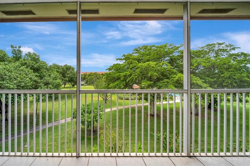 13250 SW 7th Court, Unit 402L, Pembroke Pines, FL 33027 Photo