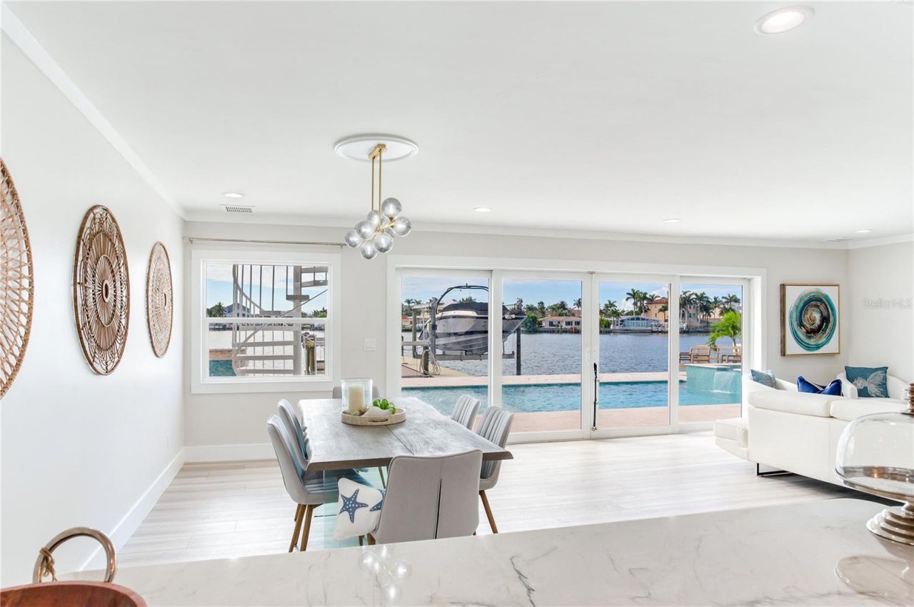 17081 Dolphin Drive, North Redington Beach, FL 33708 Photo