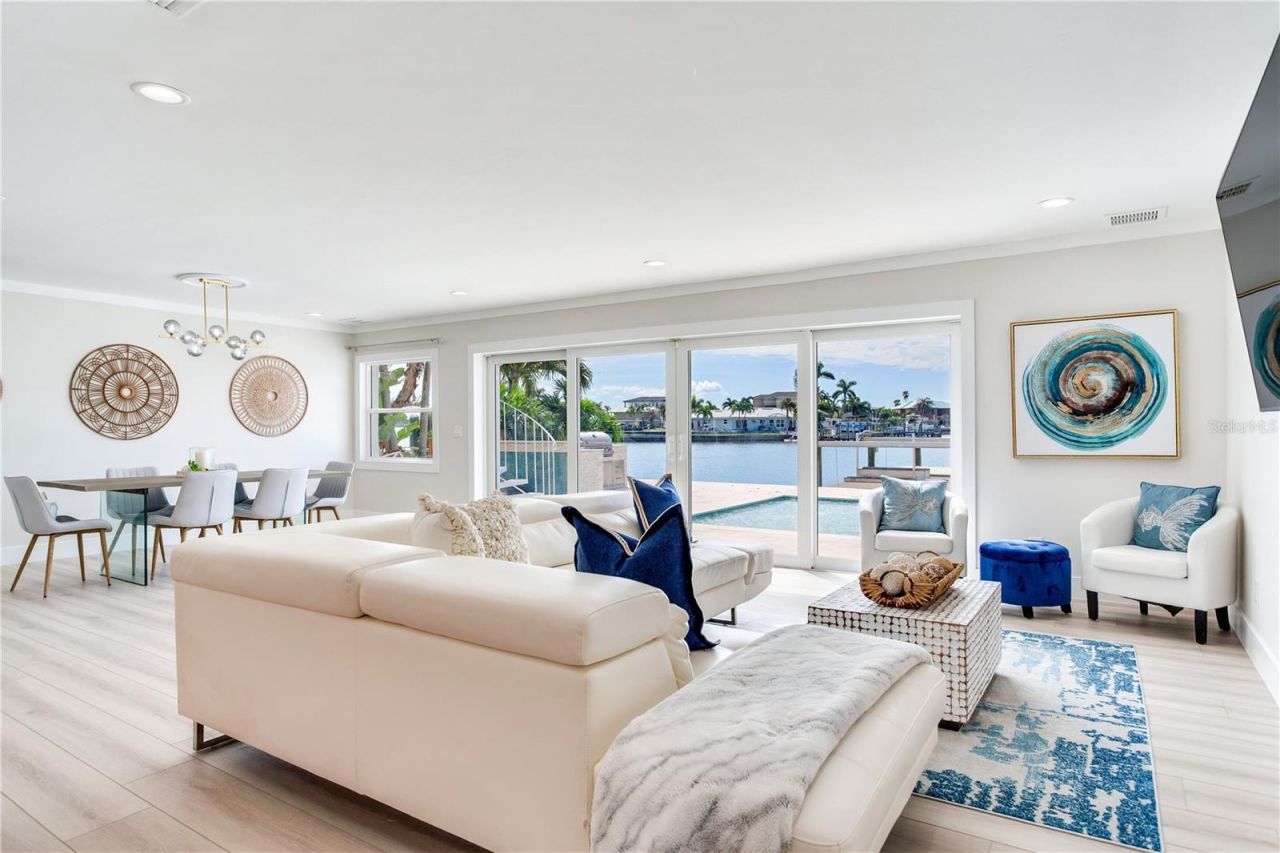 17081 Dolphin Drive, North Redington Beach, FL 33708 Photo