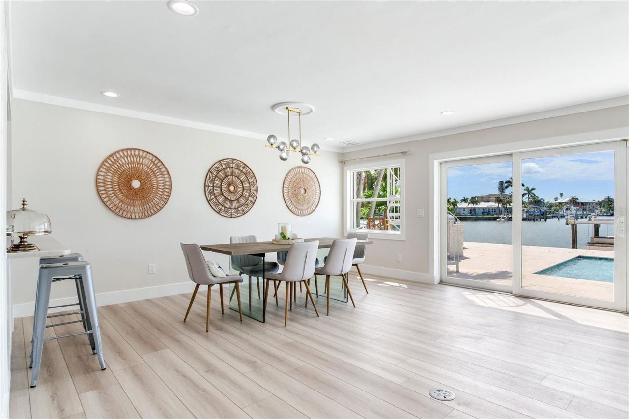 17081 Dolphin Drive, North Redington Beach, FL 33708 Photo