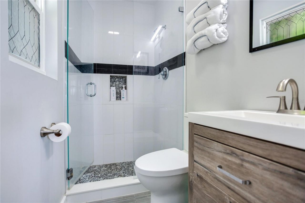 17081 Dolphin Drive, North Redington Beach, FL 33708 Photo