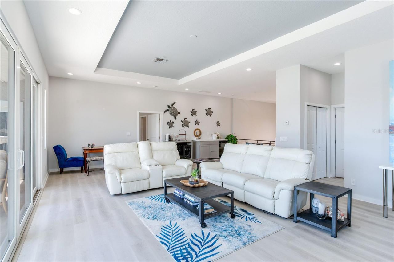 17081 Dolphin Drive, North Redington Beach, FL 33708 Photo