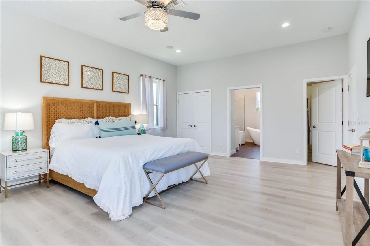 17081 Dolphin Drive, North Redington Beach, FL 33708 Photo