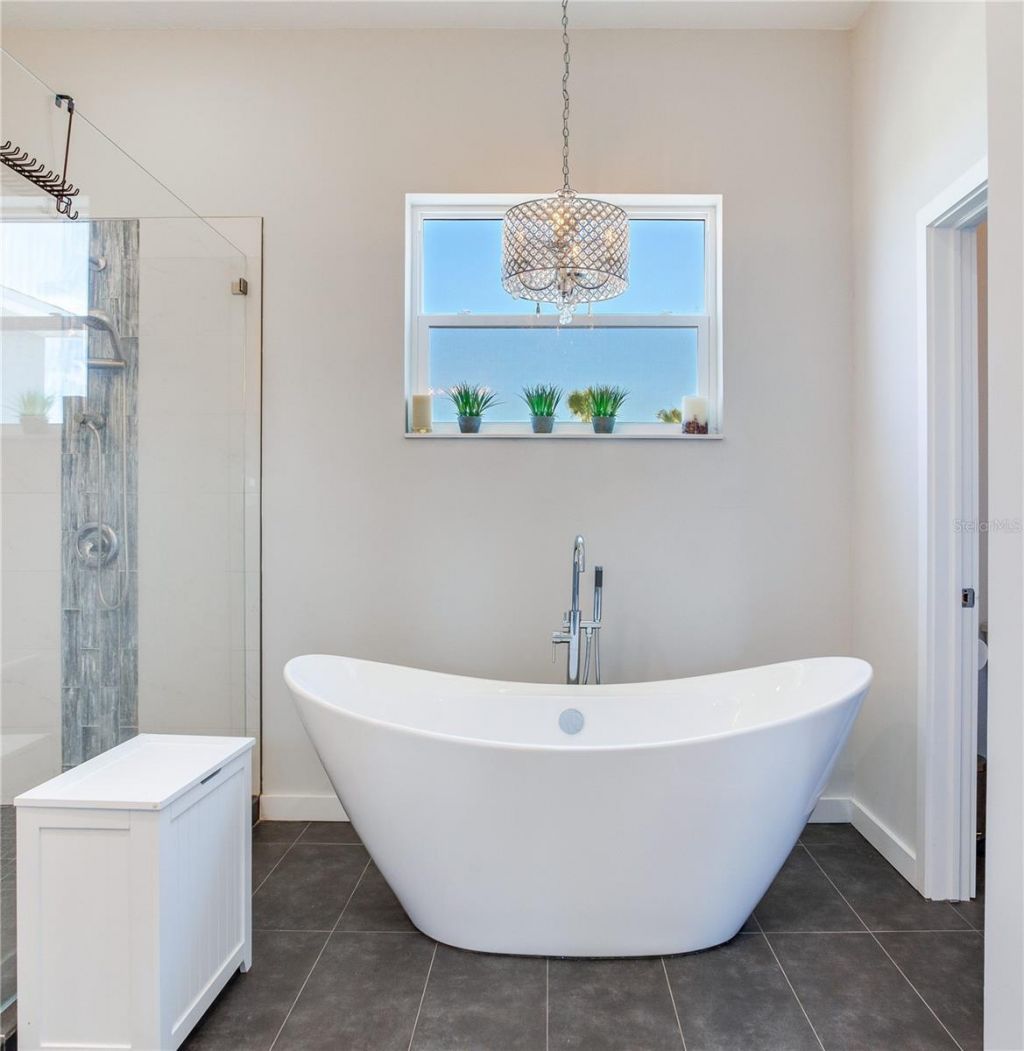 17081 Dolphin Drive, North Redington Beach, FL 33708 Photo