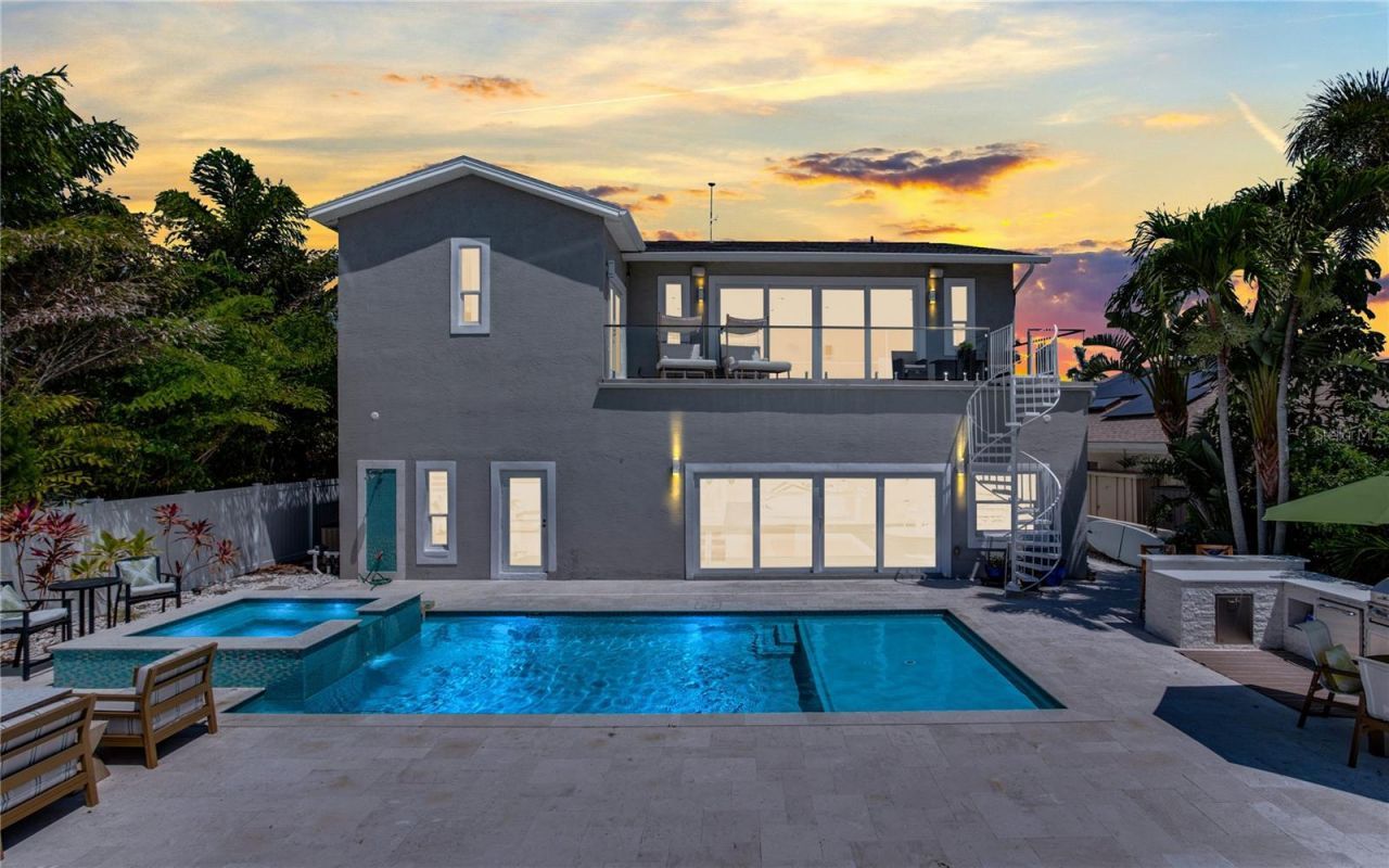 17081 Dolphin Drive, North Redington Beach, FL 33708 Photo