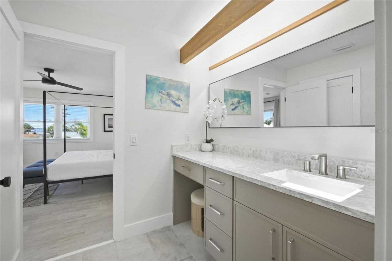 405 28th Street, Holmes Beach, FL 34217 Photo