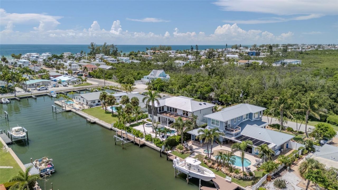 405 28th Street, Holmes Beach, FL 34217 Photo