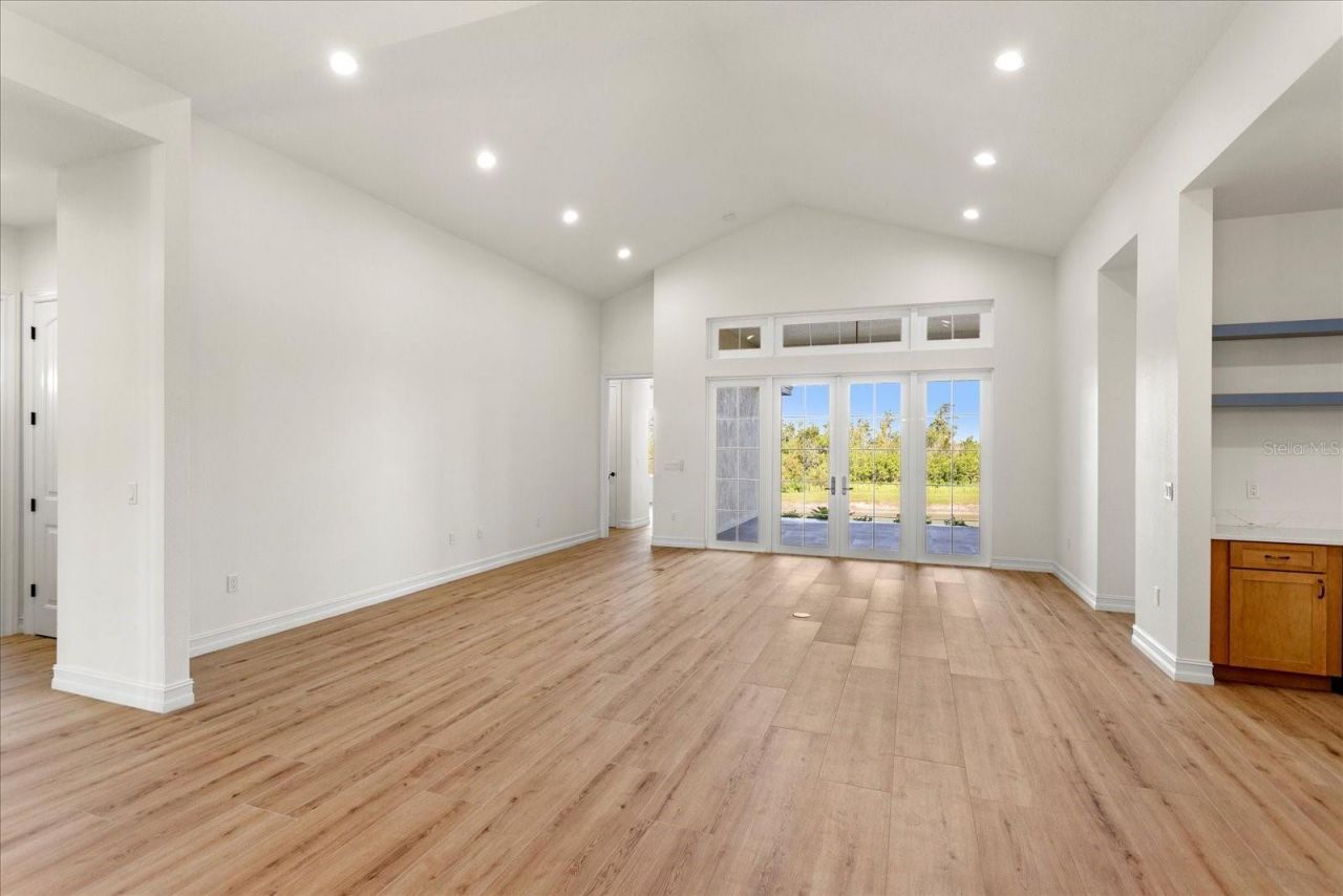 559 Waterfern Trail Drive, Auburndale, FL 33823 Photo