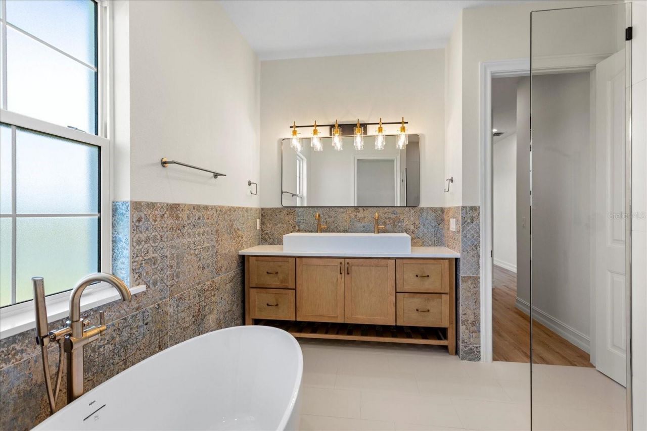 559 Waterfern Trail Drive, Auburndale, FL 33823 Photo