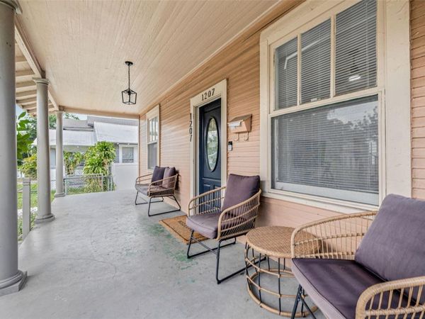 1207 E 17TH AVENUE, TAMPA, FL 33605
