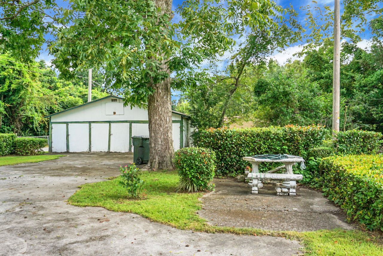 174 Roosevelt Drive Photo 15