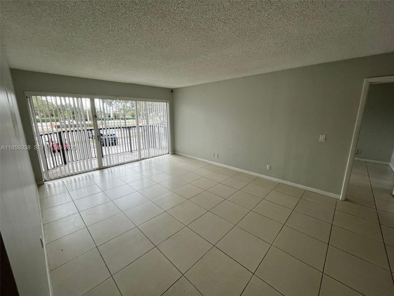 8821 Wiles Rd, Unit 203, Coral Springs, FL 33067 Photo