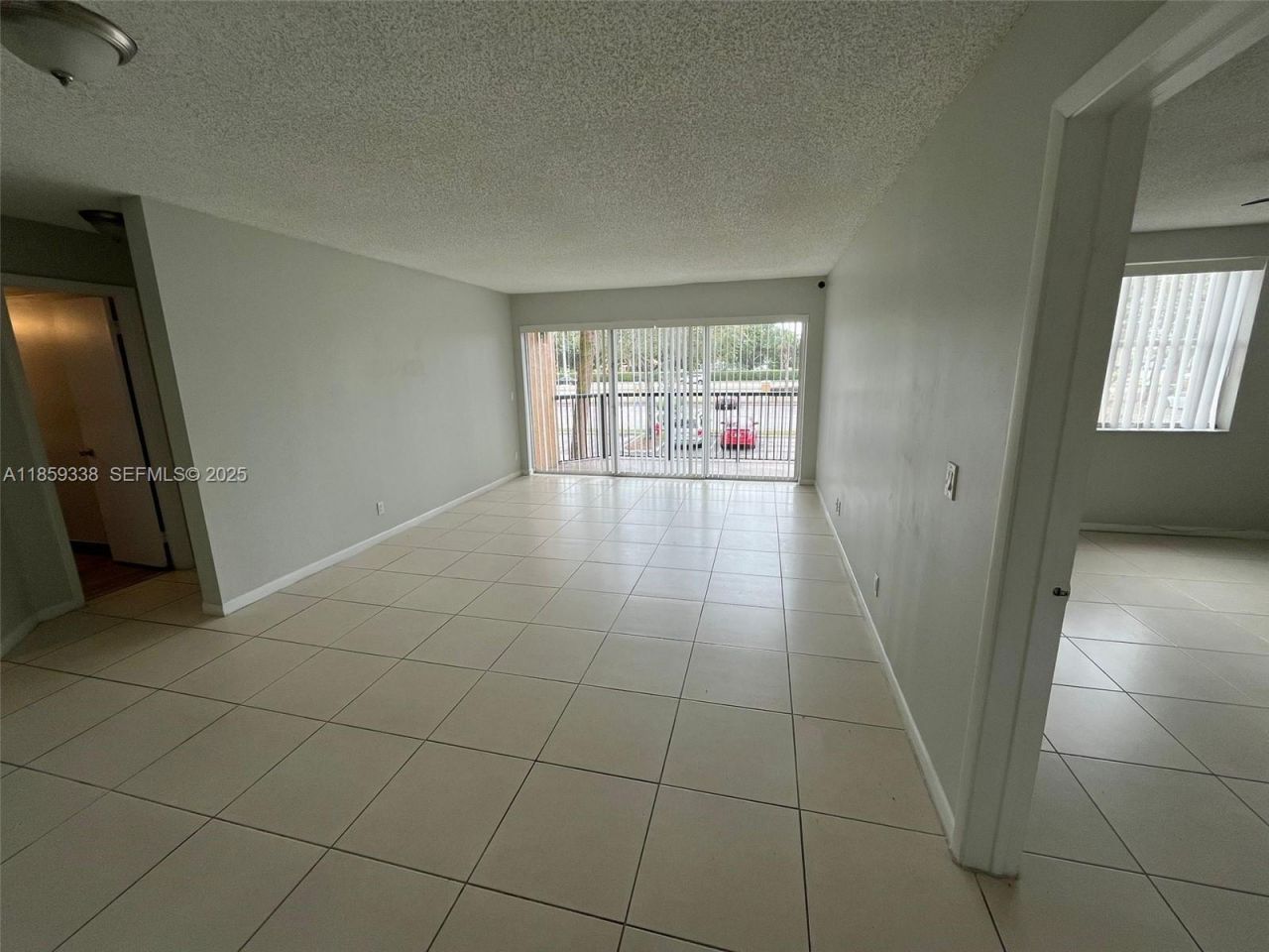 8821 Wiles Rd, Unit 203, Coral Springs, FL 33067 Photo