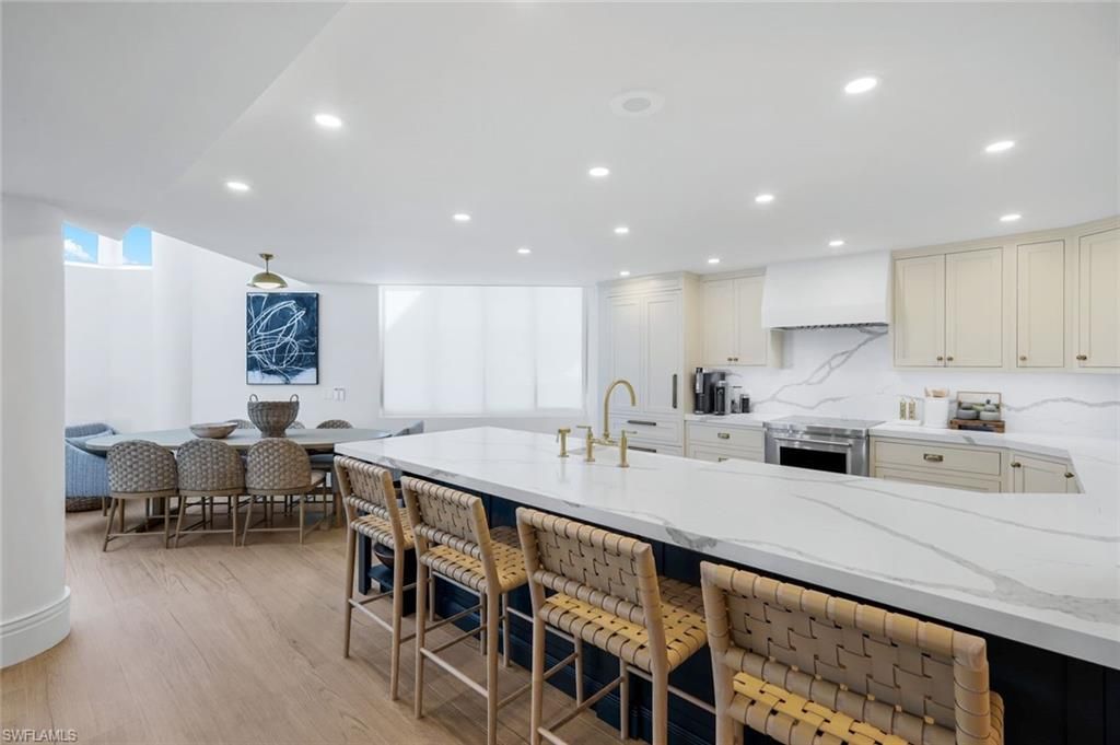 4041 Gulf Shore Blvd N, Unit 109, Naples, FL 34103 Photo