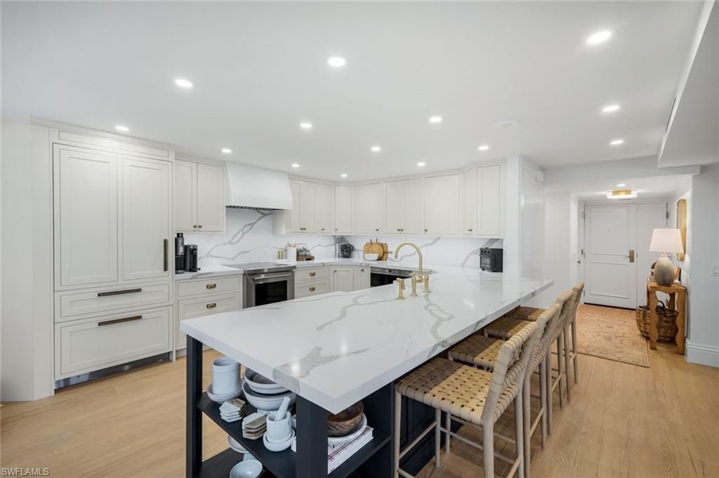 4041 Gulf Shore Blvd N, Unit 109, Naples, FL 34103 Photo