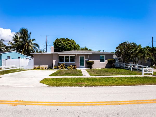 533 Cherry Road, West Palm Beach, FL 33409