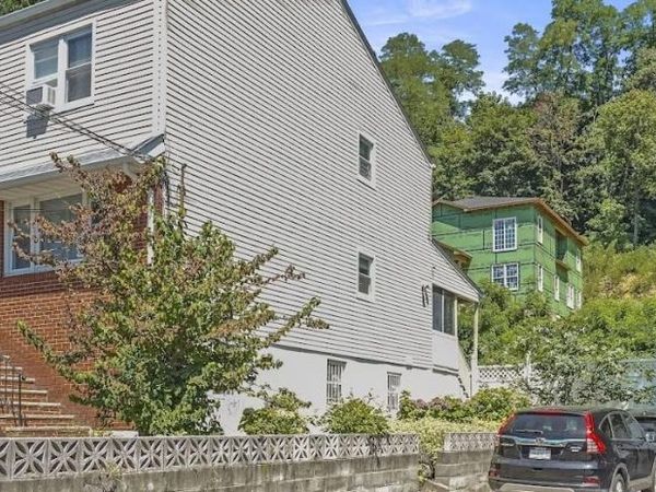 25 Montague Street, Yonkers, NY 10703
