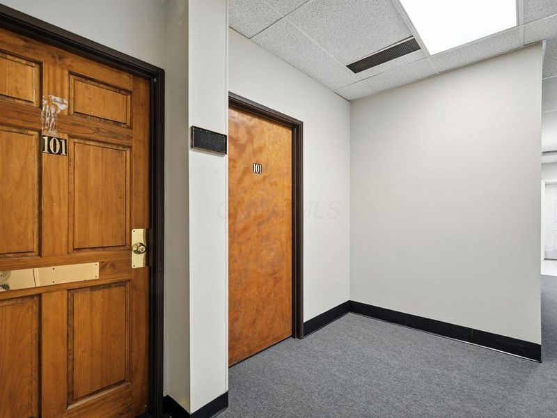 2244 S Hamilton Road, Unit 2244-101/1, Columbus, OH 43232 Photo 11