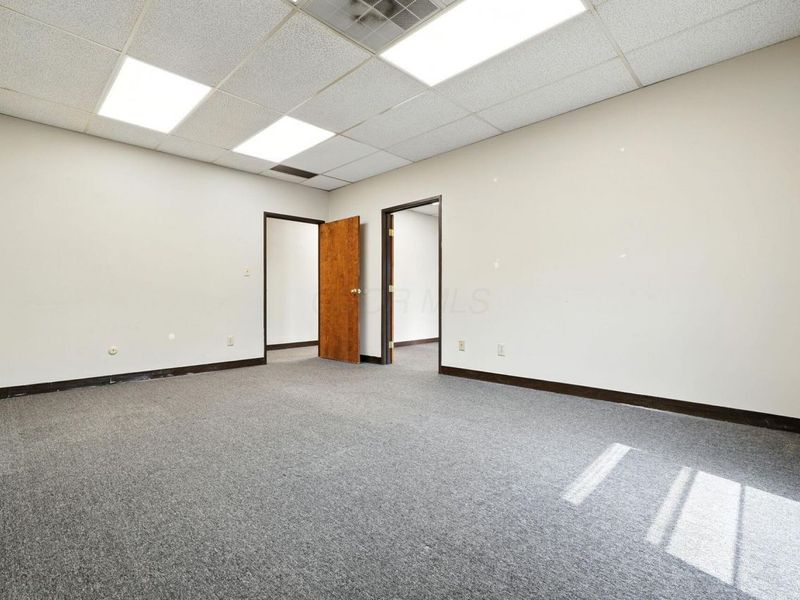 2244 S Hamilton Road, Unit 2244-101/1, Columbus, OH 43232 Photo 14
