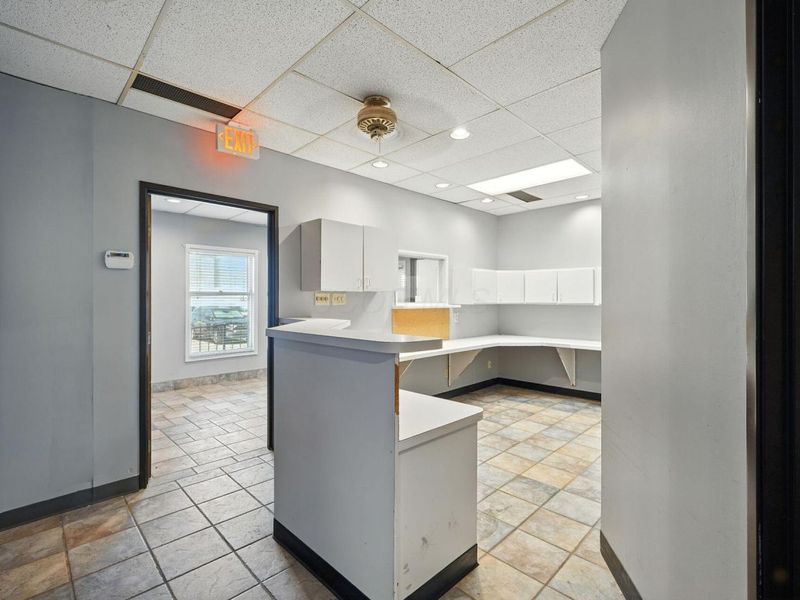 2244 S Hamilton Road, Unit 2244-101/1, Columbus, OH 43232 Photo 6