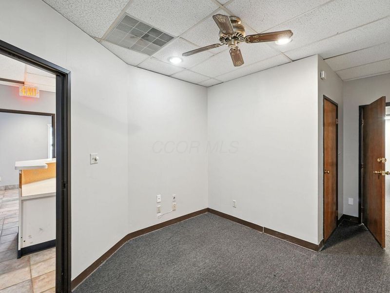 2244 S Hamilton Road, Unit 2244-101/1, Columbus, OH 43232 Photo 8