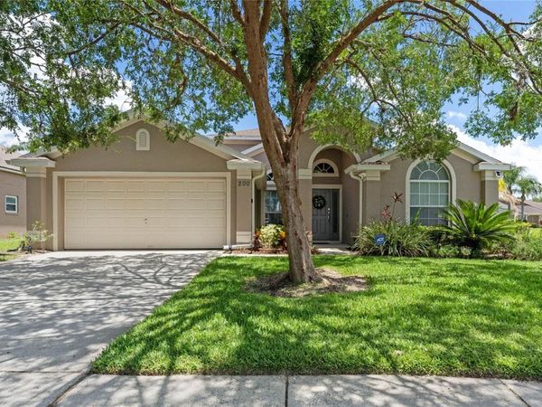 200 LOCKBREEZE DRIVE, DAVENPORT, FL 33897