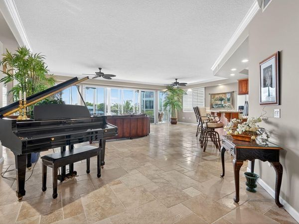 1160 SW Chapman Way, Unit 204, Palm City, FL 34990