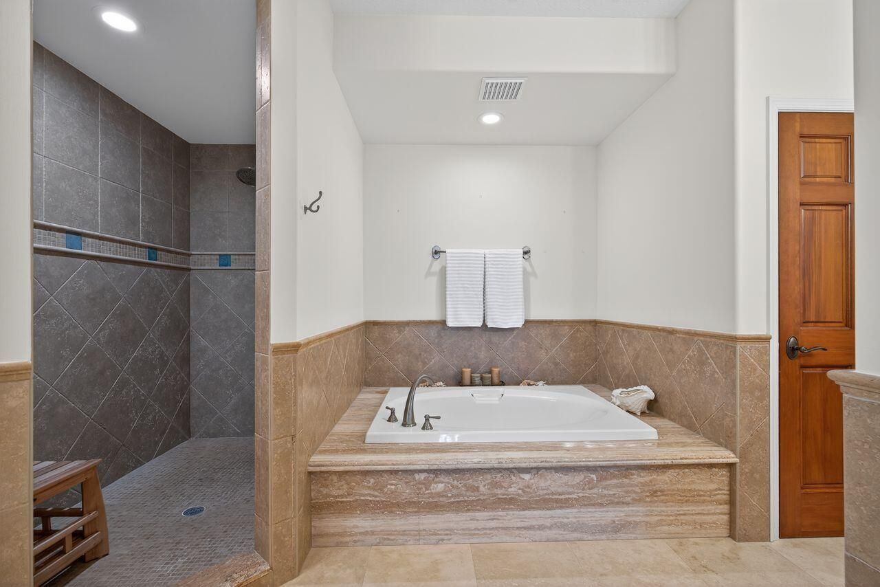 1160 SW Chapman Way, Unit 204, Palm City, FL 34990 Photo