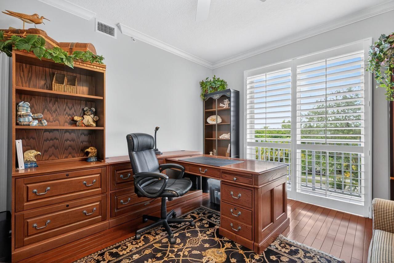 1160 SW Chapman Way, Unit 204, Palm City, FL 34990 Photo