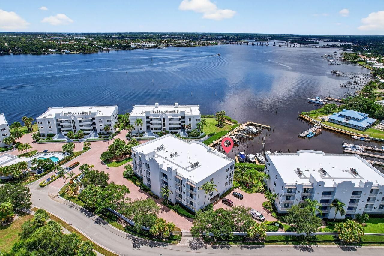 1160 SW Chapman Way, Unit 204, Palm City, FL 34990 Photo