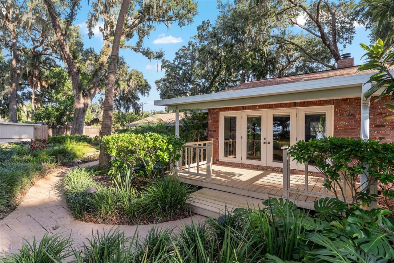 10745 SE Sunset Harbor Road, Summerfield, FL 34491 Photo