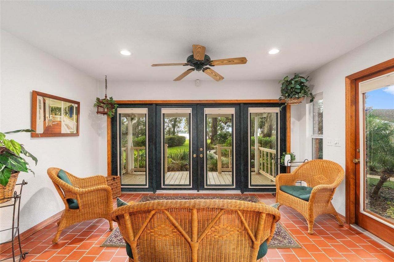 10745 SE Sunset Harbor Road, Summerfield, FL 34491 Photo
