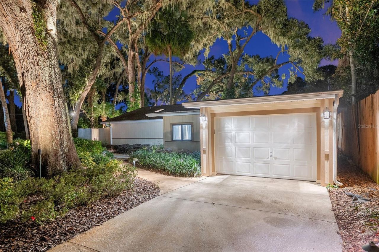 10745 SE Sunset Harbor Road, Summerfield, FL 34491 Photo