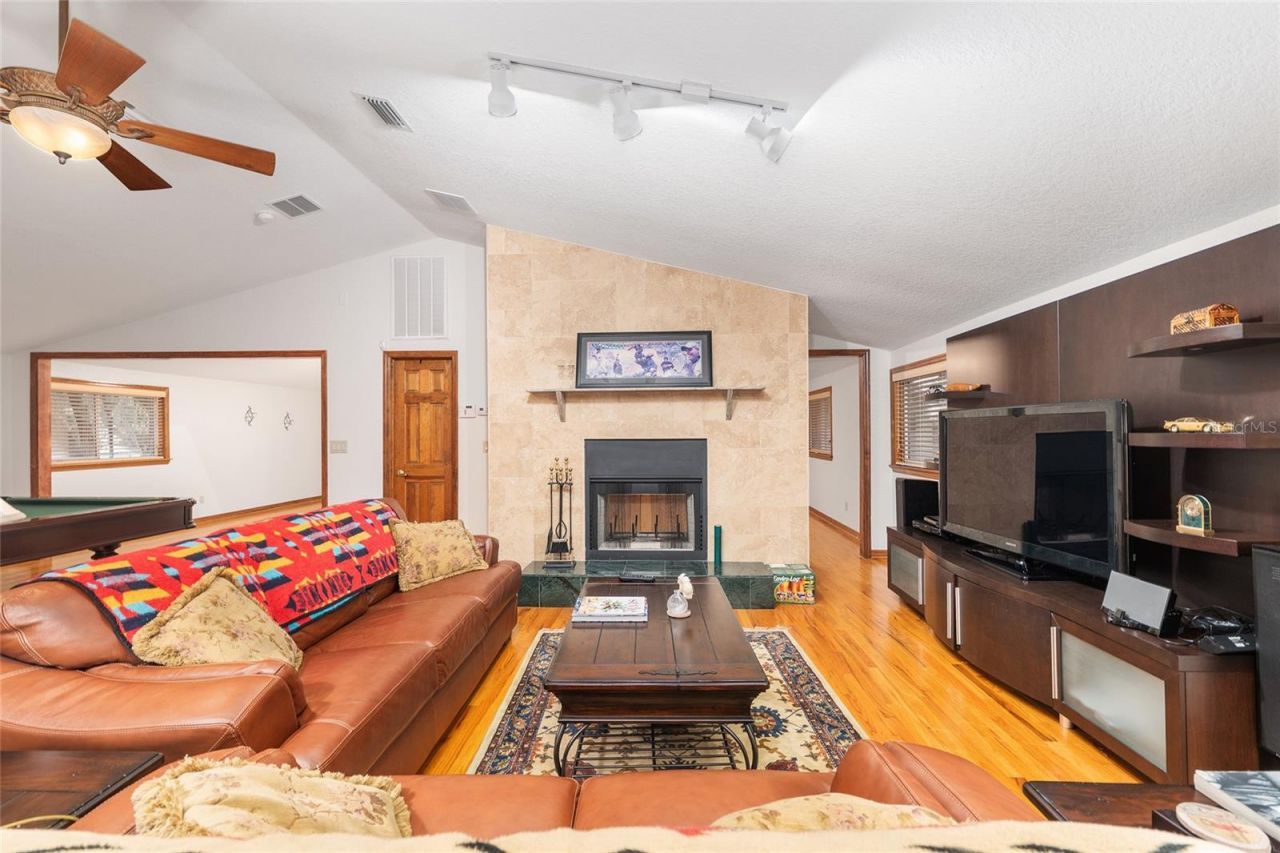 10745 SE Sunset Harbor Road, Summerfield, FL 34491 Photo