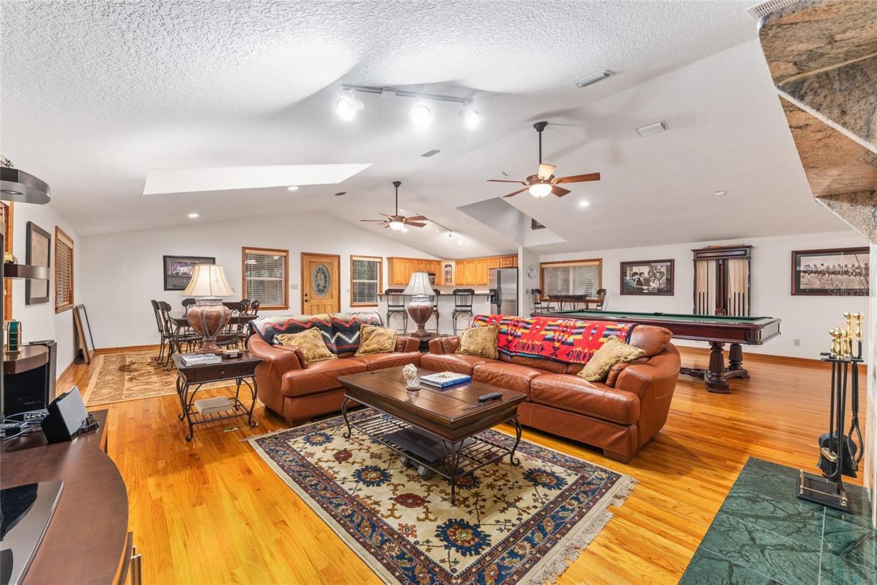 10745 SE Sunset Harbor Road, Summerfield, FL 34491 Photo