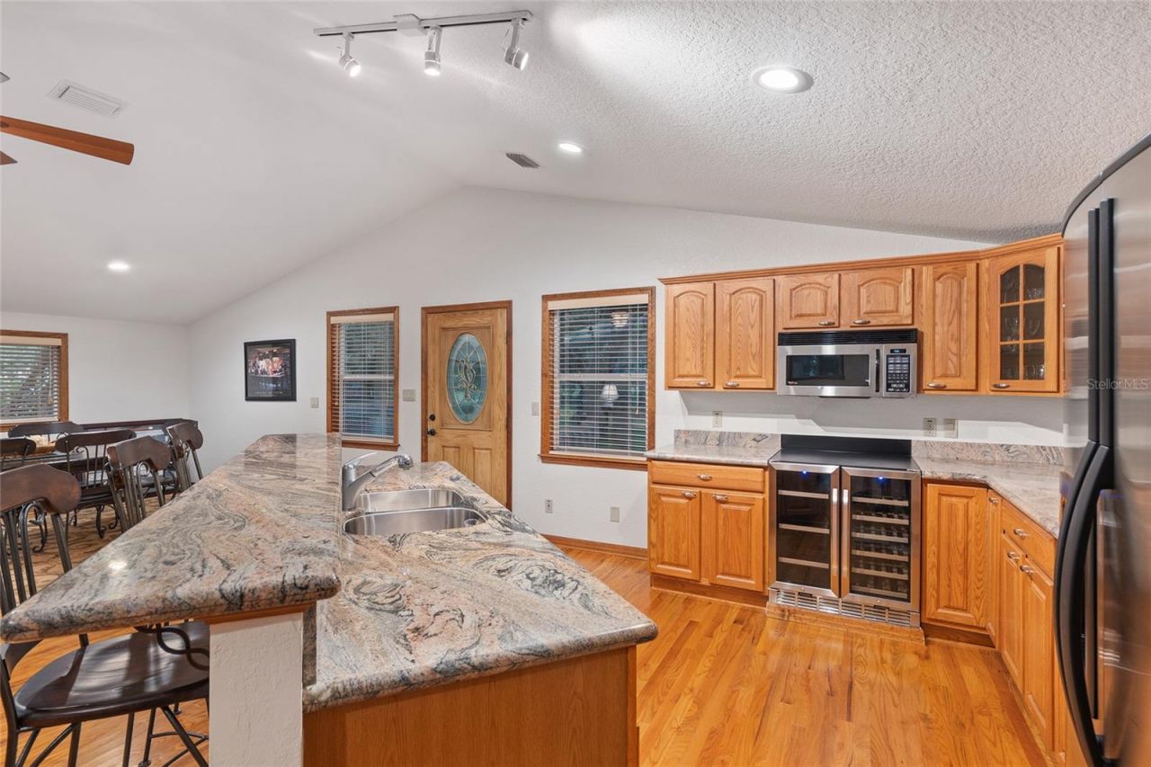 10745 SE Sunset Harbor Road, Summerfield, FL 34491 Photo