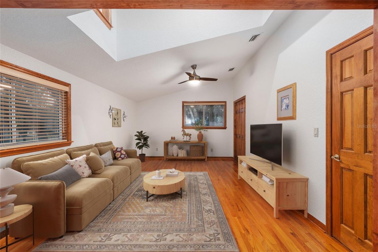 10745 SE Sunset Harbor Road, Summerfield, FL 34491 Photo