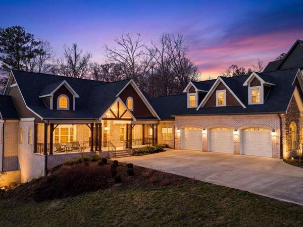 717 Pembridge Circle, Cleveland, TN 37312