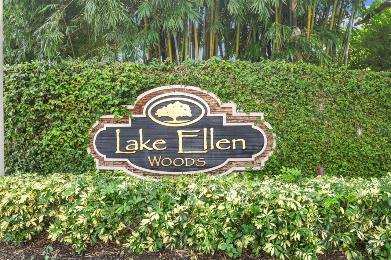 3217 Stoneybrook Lane, Tampa, FL 33618 Photo