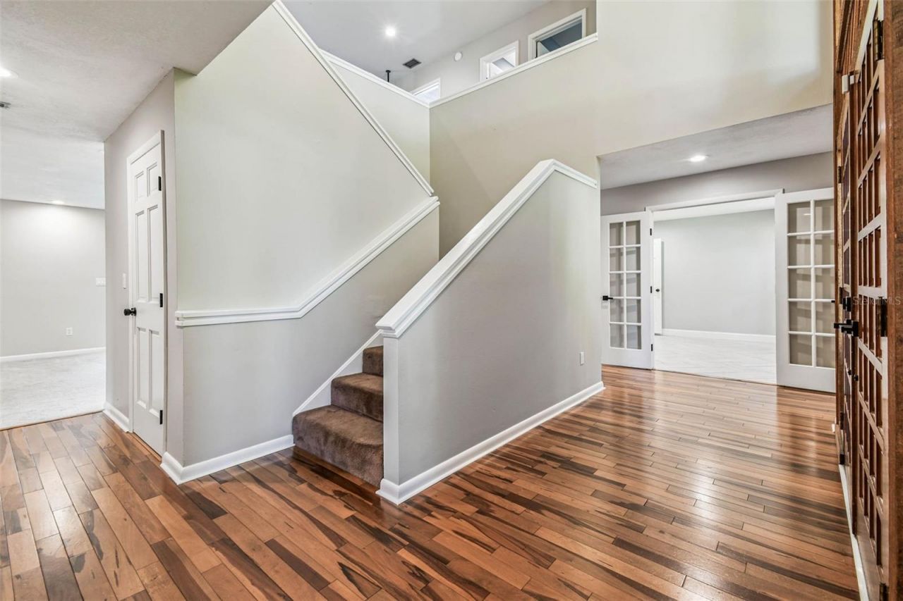 3217 Stoneybrook Lane, Tampa, FL 33618 Photo