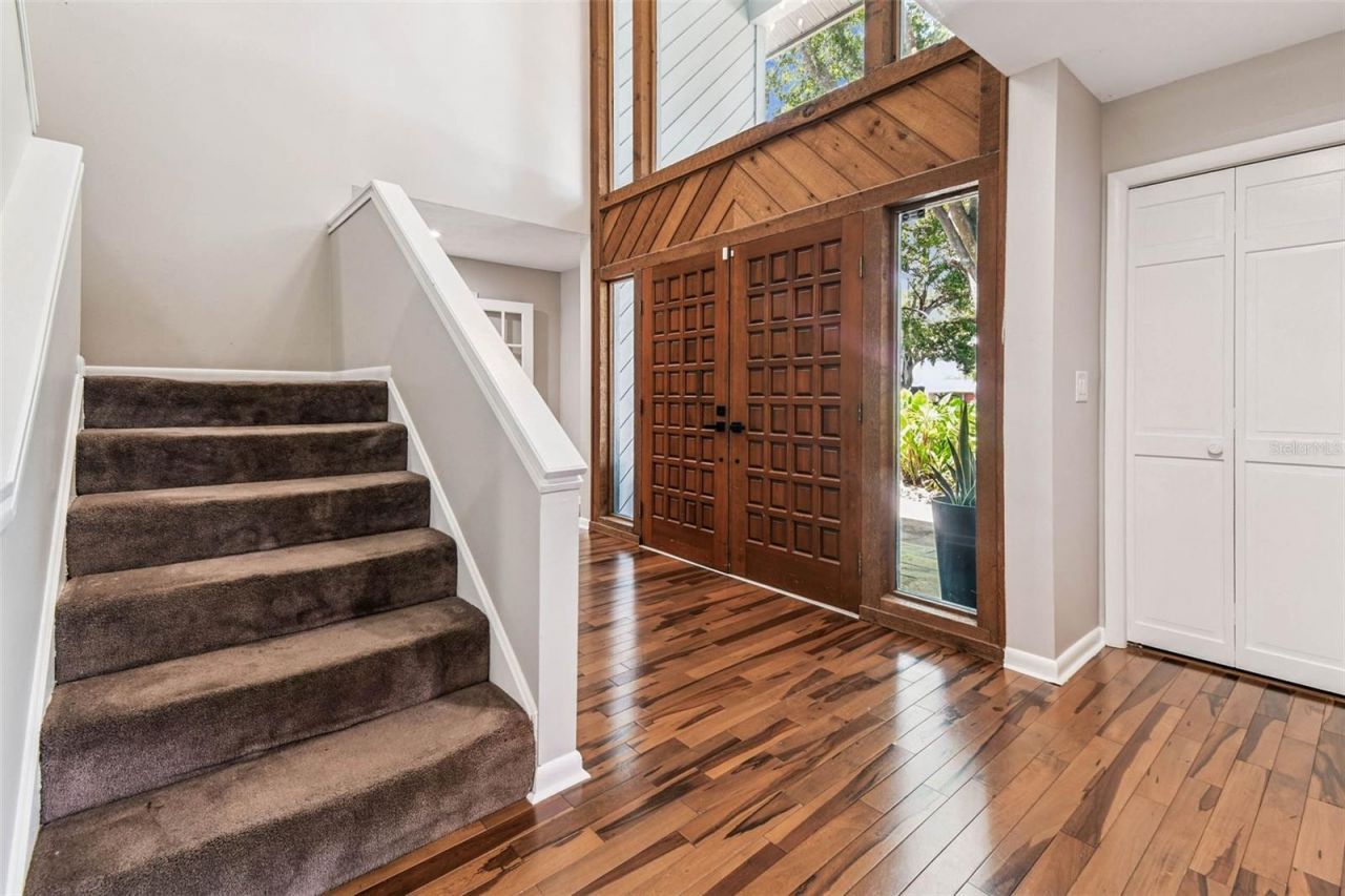 3217 Stoneybrook Lane, Tampa, FL 33618 Photo