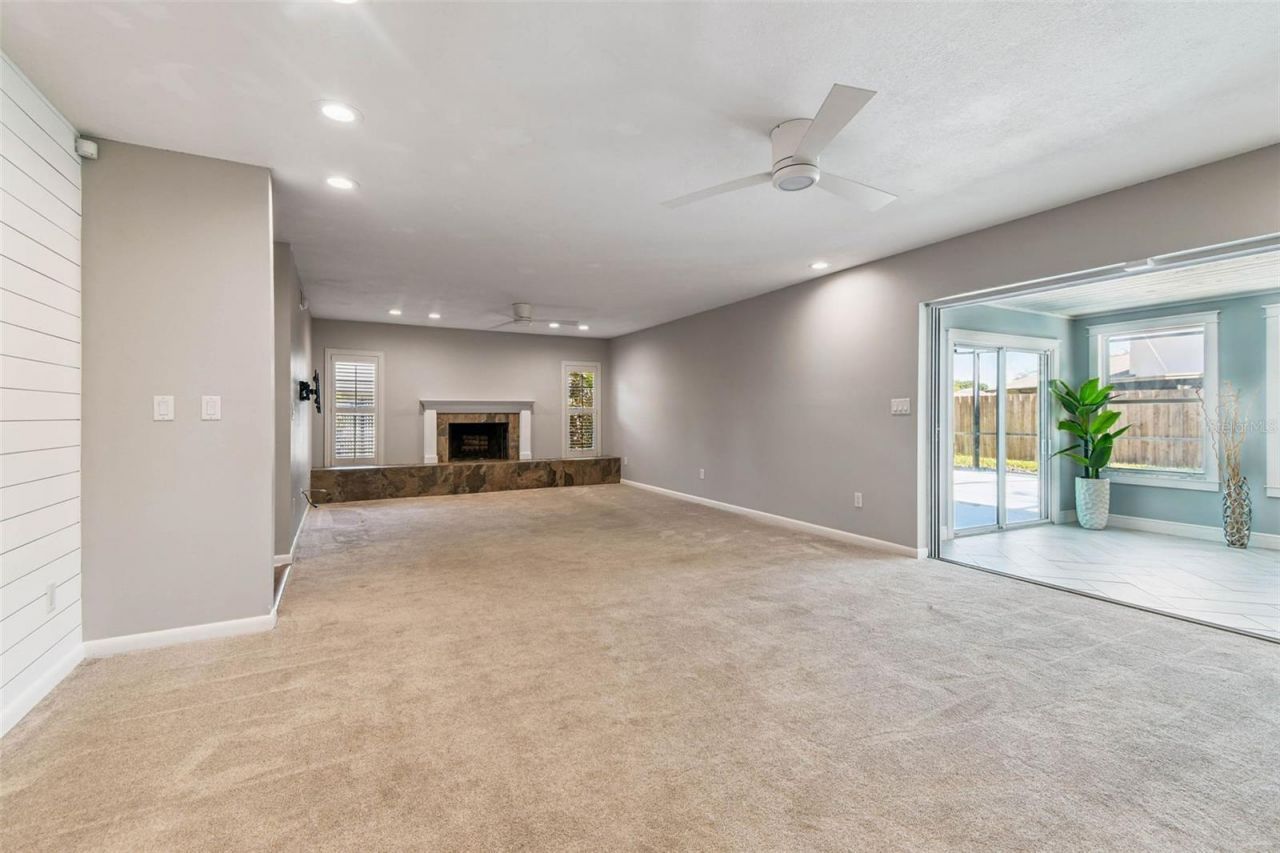 3217 Stoneybrook Lane, Tampa, FL 33618 Photo