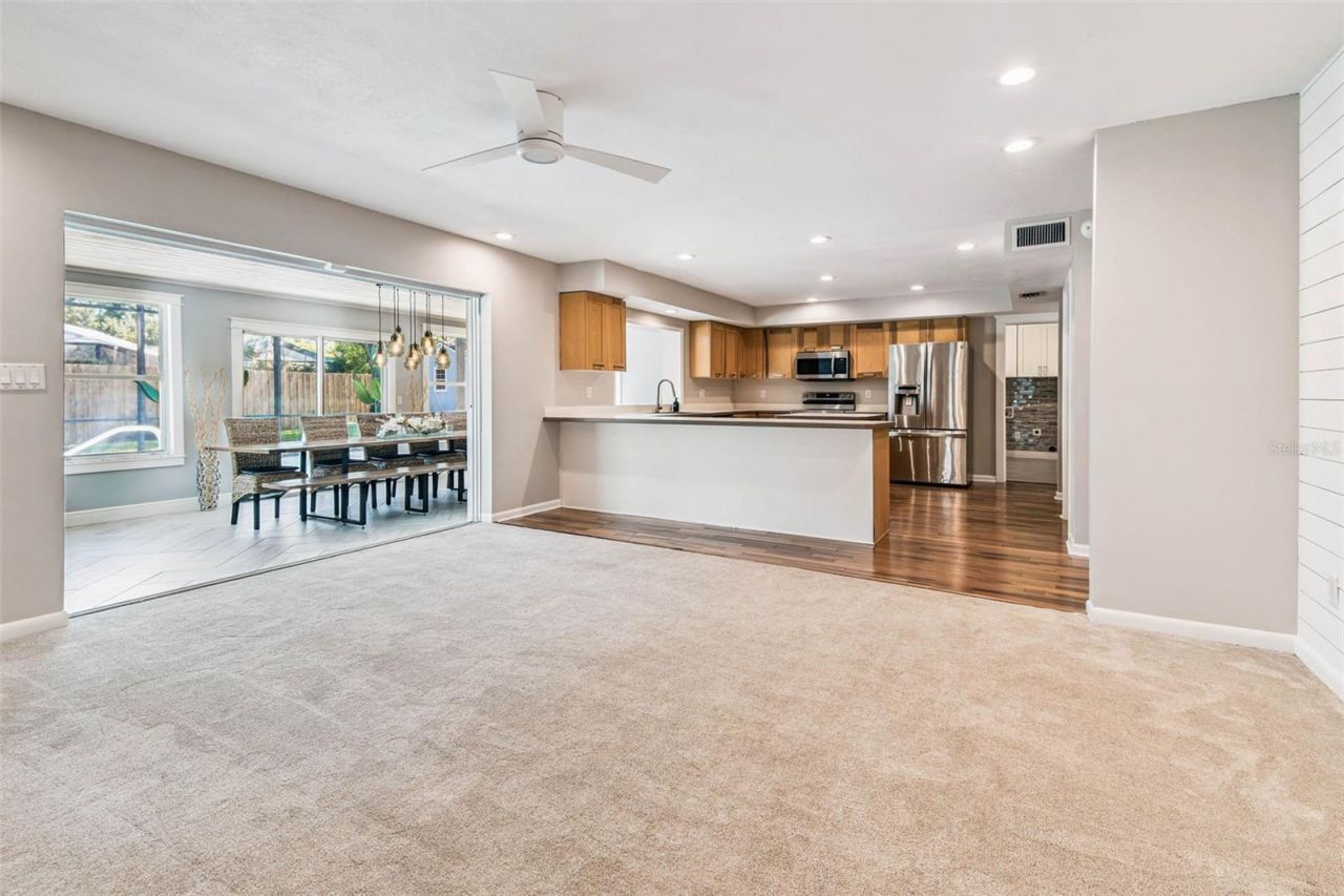 3217 Stoneybrook Lane, Tampa, FL 33618 Photo