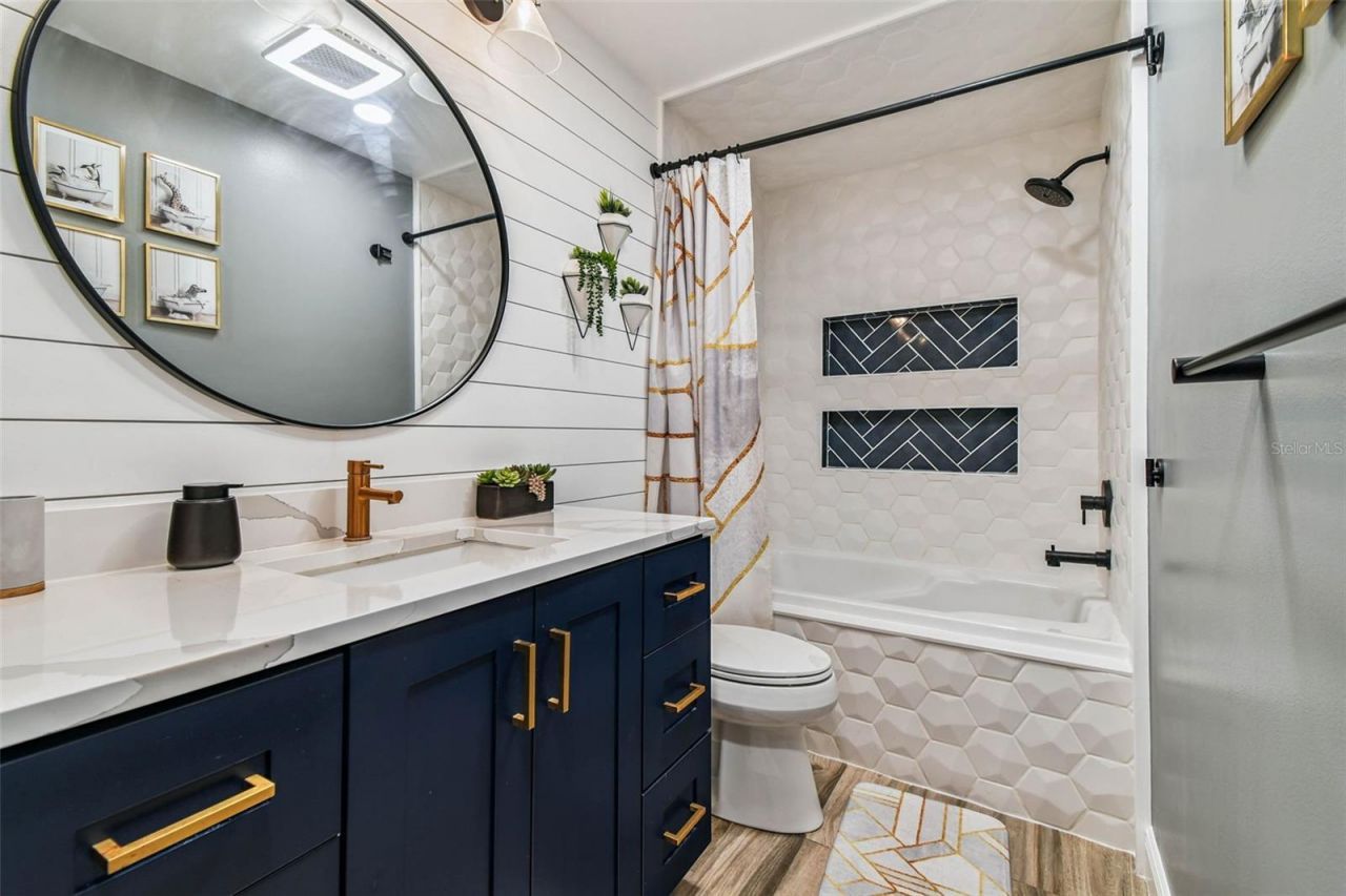 3217 Stoneybrook Lane, Tampa, FL 33618 Photo