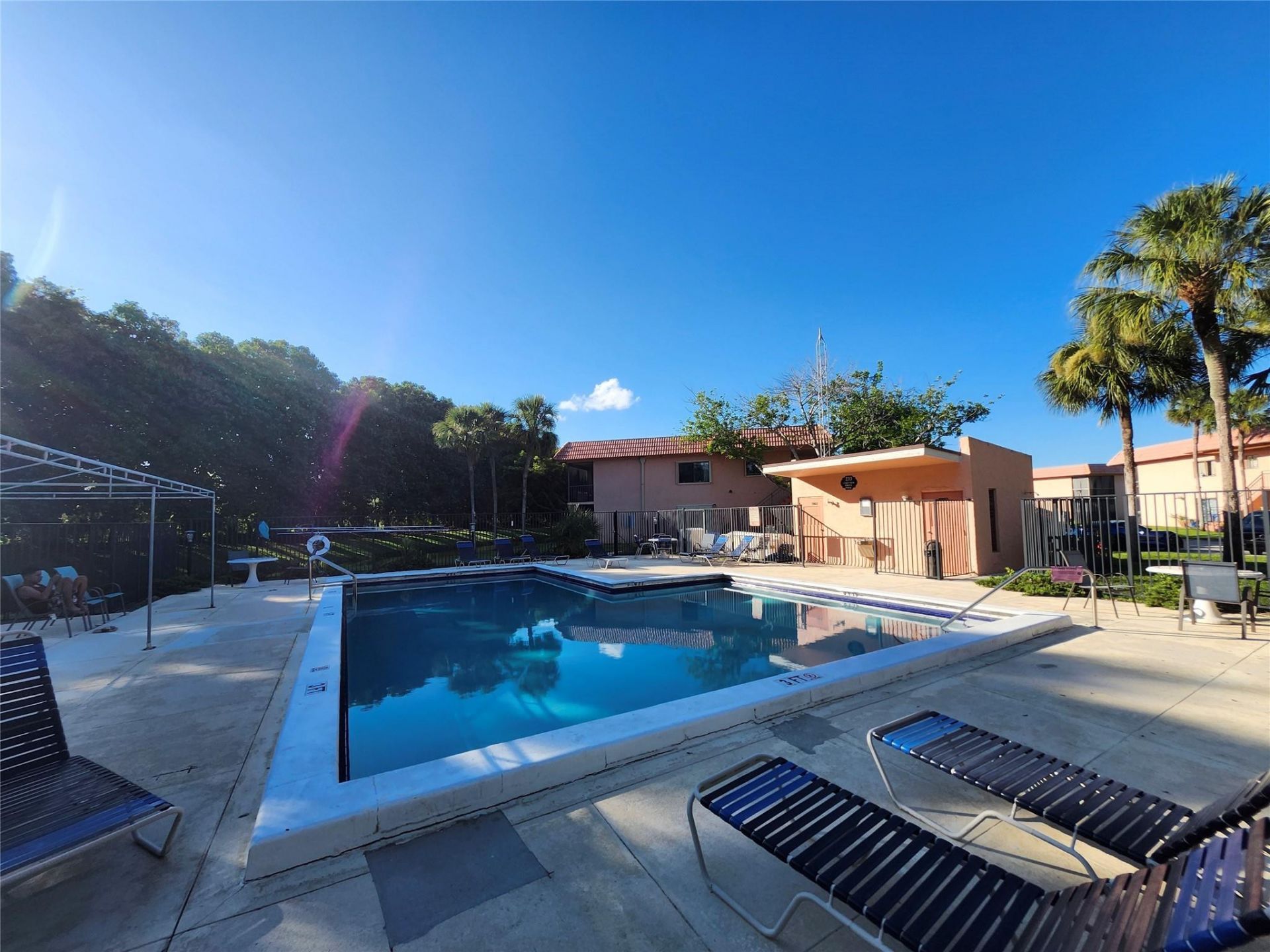 235 Lakeview Drive, Unit 201, Weston, FL 33326 Photo