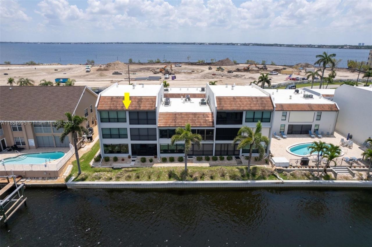 4210 SE 20th Pl, Unit A8, Cape Coral, FL 33904 Photo