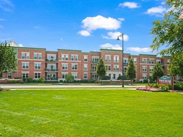 133 W Palatine Road, Unit 107A, Palatine, IL 60067